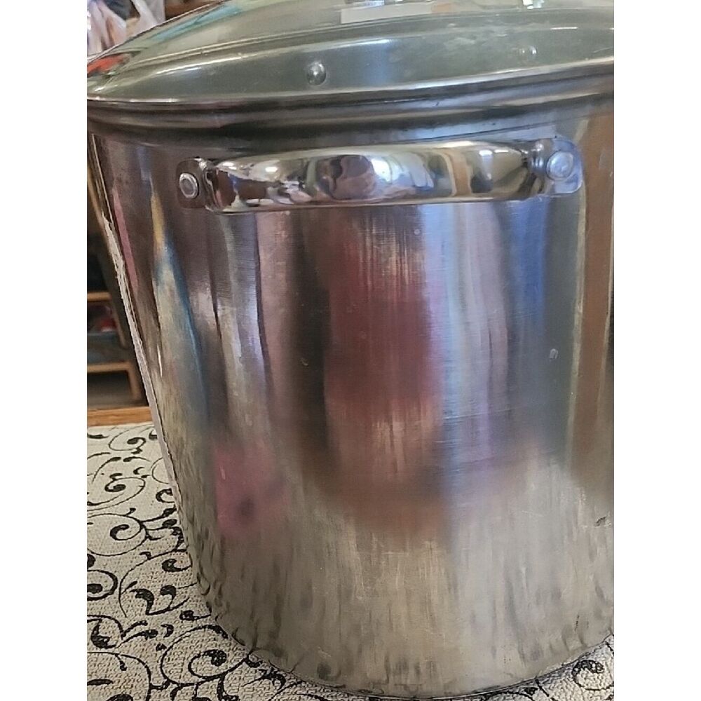Mainstays Stainless Steel Stock Pot with Glass Lid - Silver - Picture 2 of 9